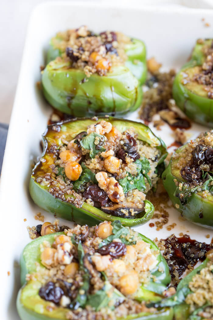 Vegetarian Quinoa Stuffed Peppers | healthy vegetarian meal or side dish