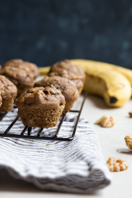 Healthy Banana Bread Muffins with Walnuts | low sugar
